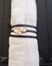 Svart Läderarmband Med Gulddetalj ISSEY Dansk Smykkekunst