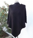 Svart Poncho Med Flätmönster Viskos Ull
