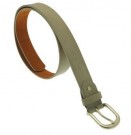 Grått bälte med silverspänne. Bit'avant