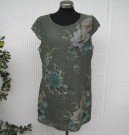 Kakigrön blommig linneklänning med holkärm Puro Lino