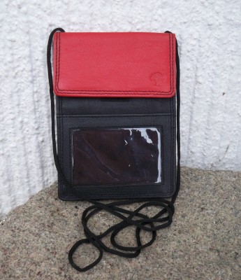 Neck Pouch Halspåse Läder Svart Röd