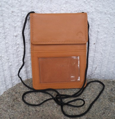 Neck Pouch Halspåse Läder Ljusbrun