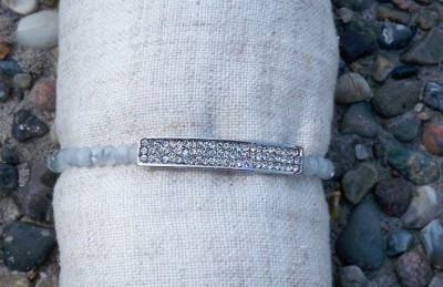 Elastiskt Armband Facettslipade Stenar Ljusgrå