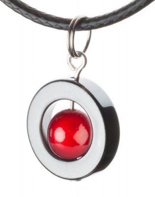 Halsband Hematit Med Röd Pärla Selma Magnani Smyckesdesign